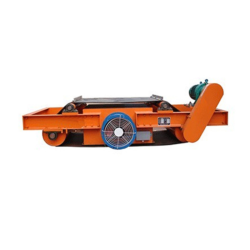 RCDC air-cooled self-unloading electromagnetic iron remover
